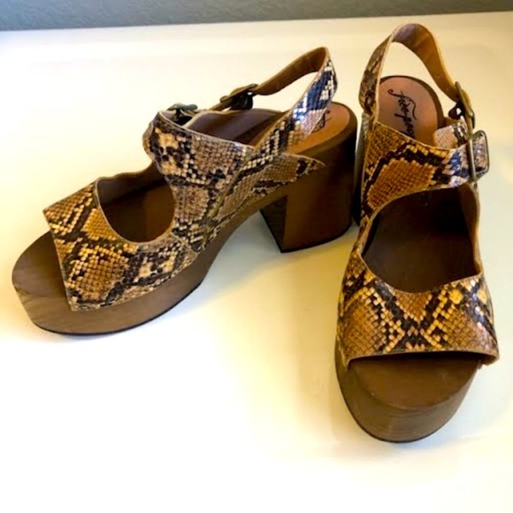 New FREE PEOPLE Belem Clogs Snake Print Chunky Platform Sandal 8.5 MSRP $168 - Picture 6 of 8